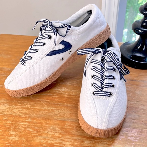 Tretorn Nylite Plus Canvas Women’s Sneaker - Picture 6 of 15